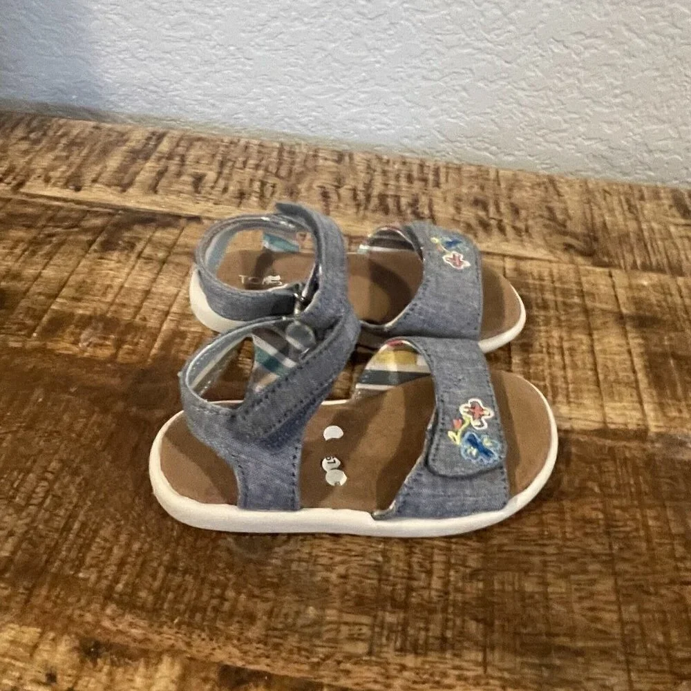 TOMS Toddler Girls 6 US Blue Floral Sandals Chambray Double Strap Embroidery